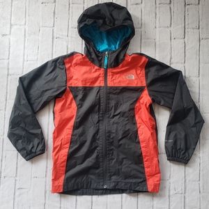 The North Face Dryvent Rain Jacket Size boys youth medium (10/12)